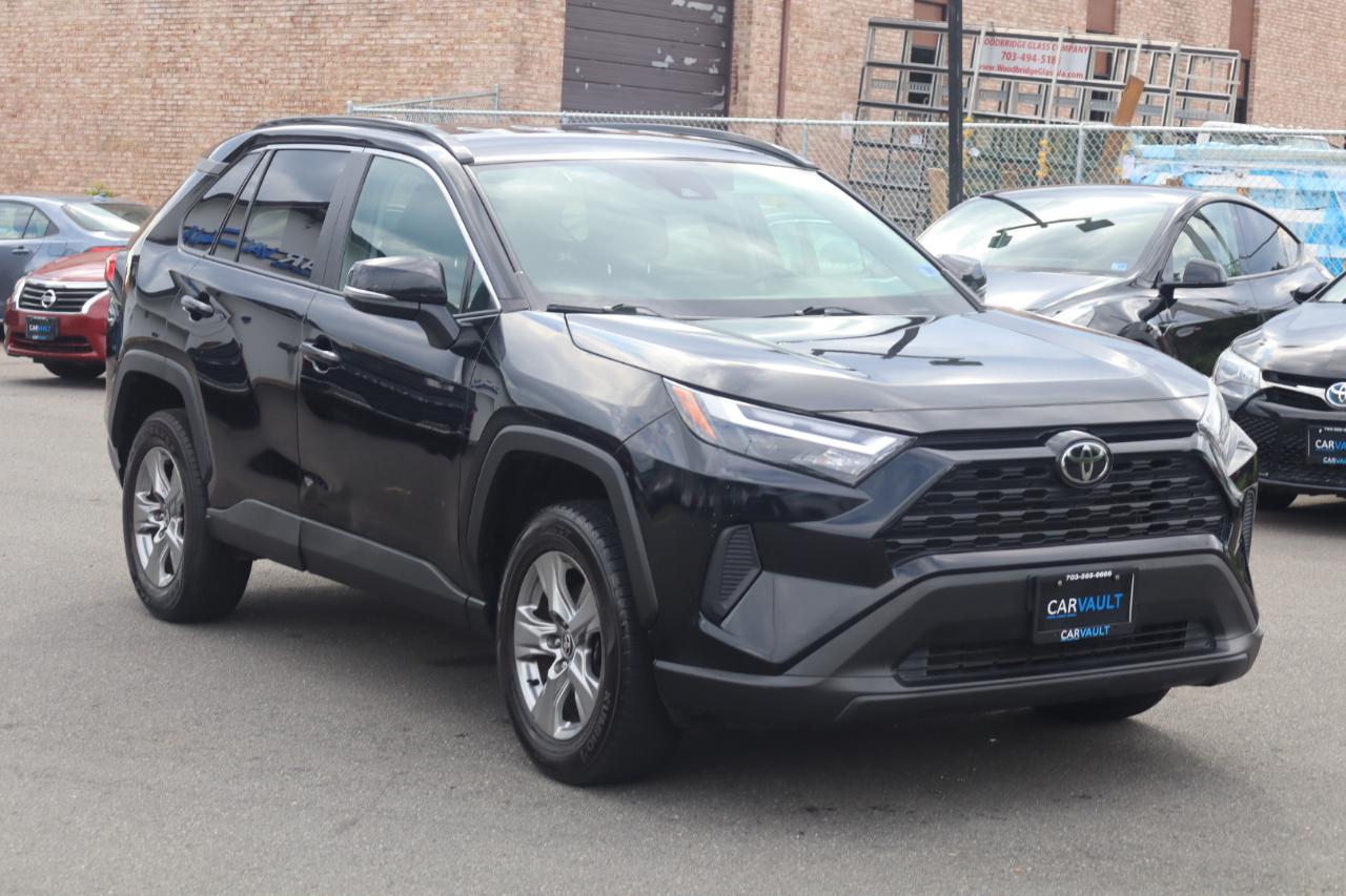Toyota RAV4 XLE 2023
