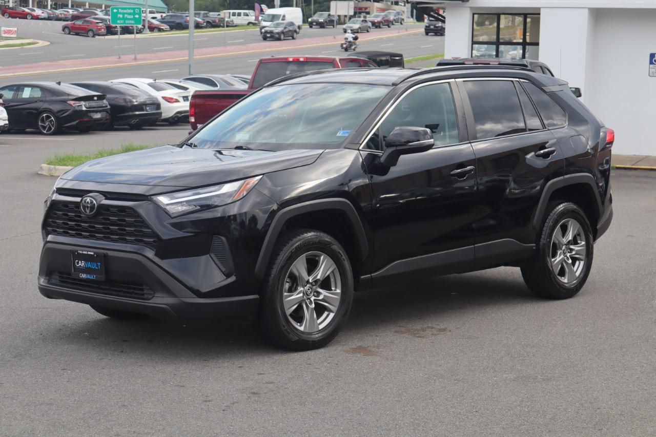 Toyota RAV4 XLE 2023
