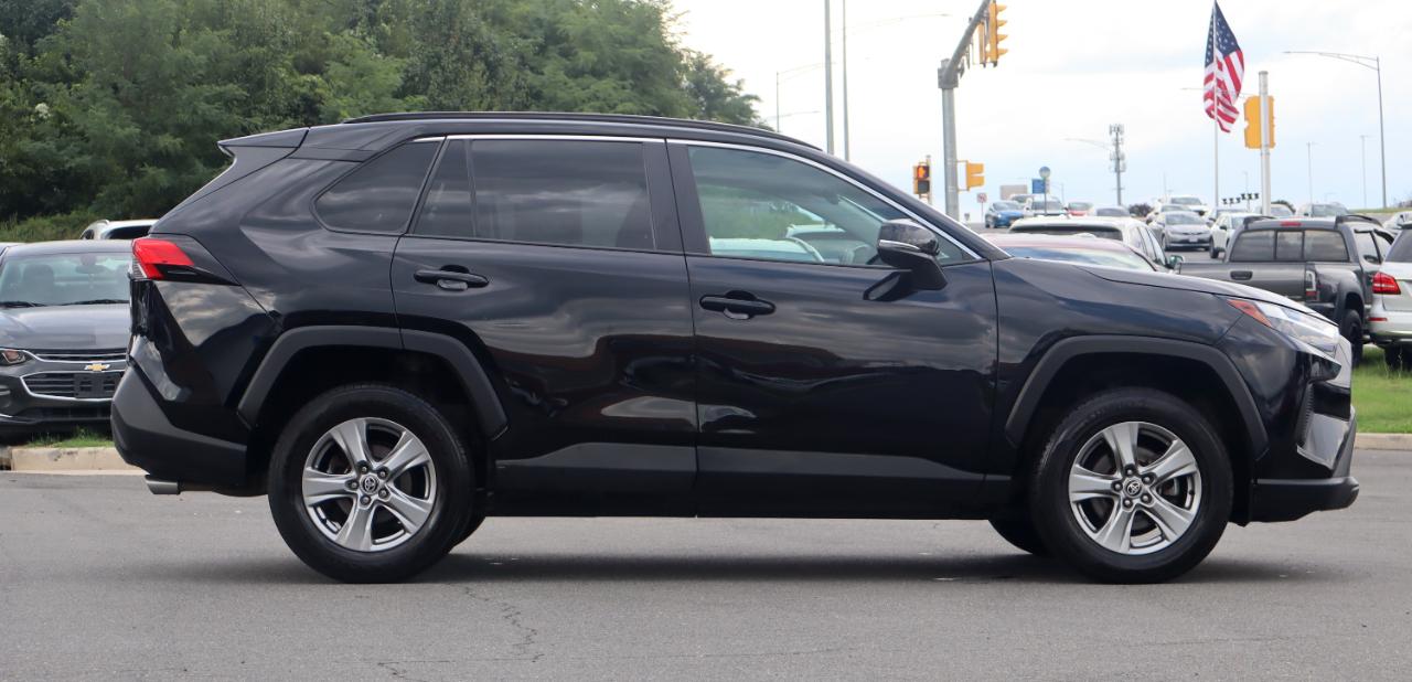 Toyota RAV4 XLE 2023