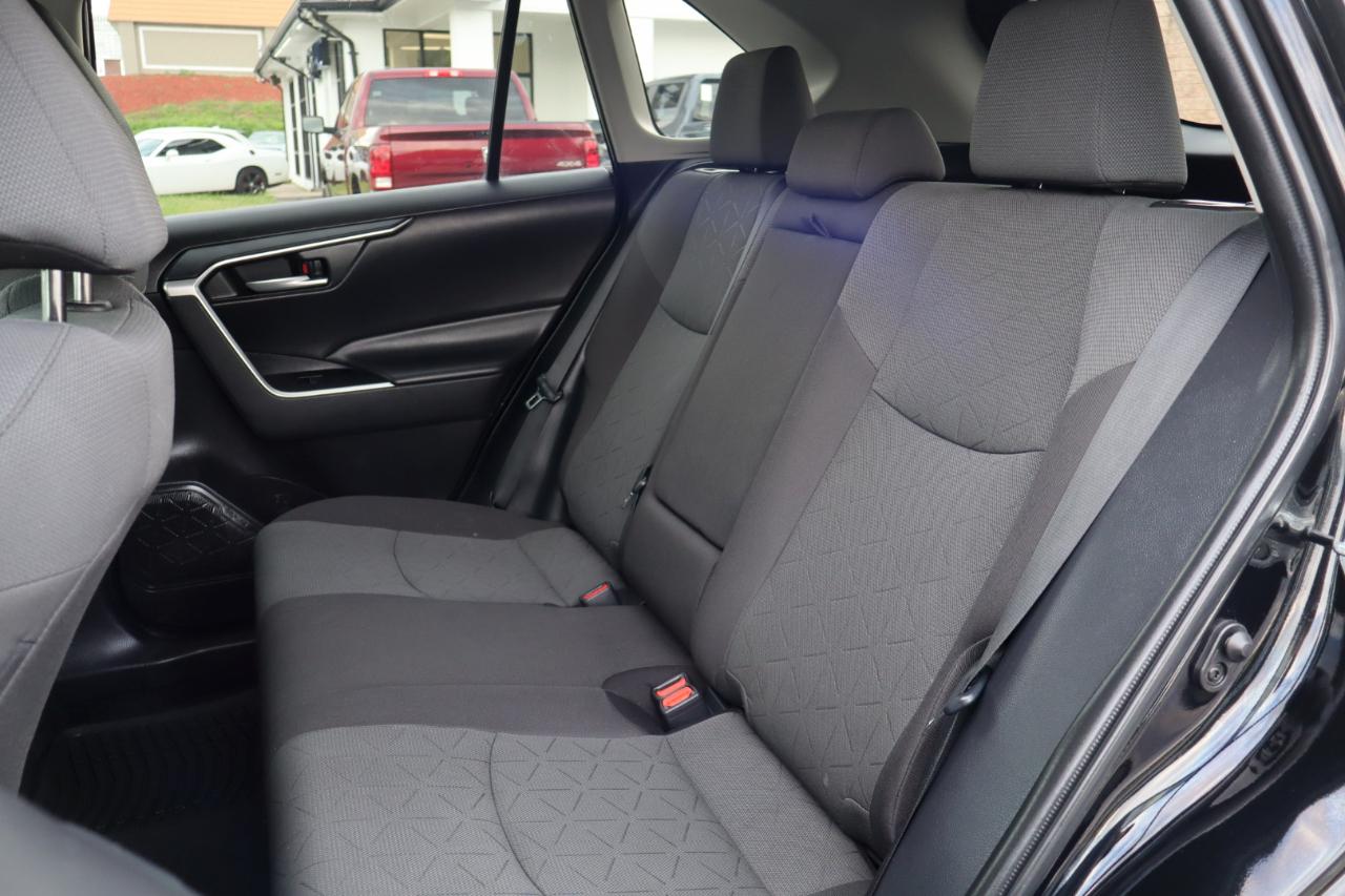 Toyota RAV4 XLE 2023