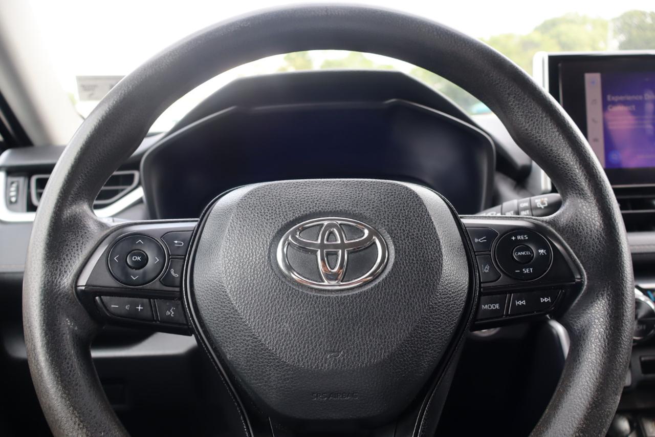 Toyota RAV4 XLE 2023