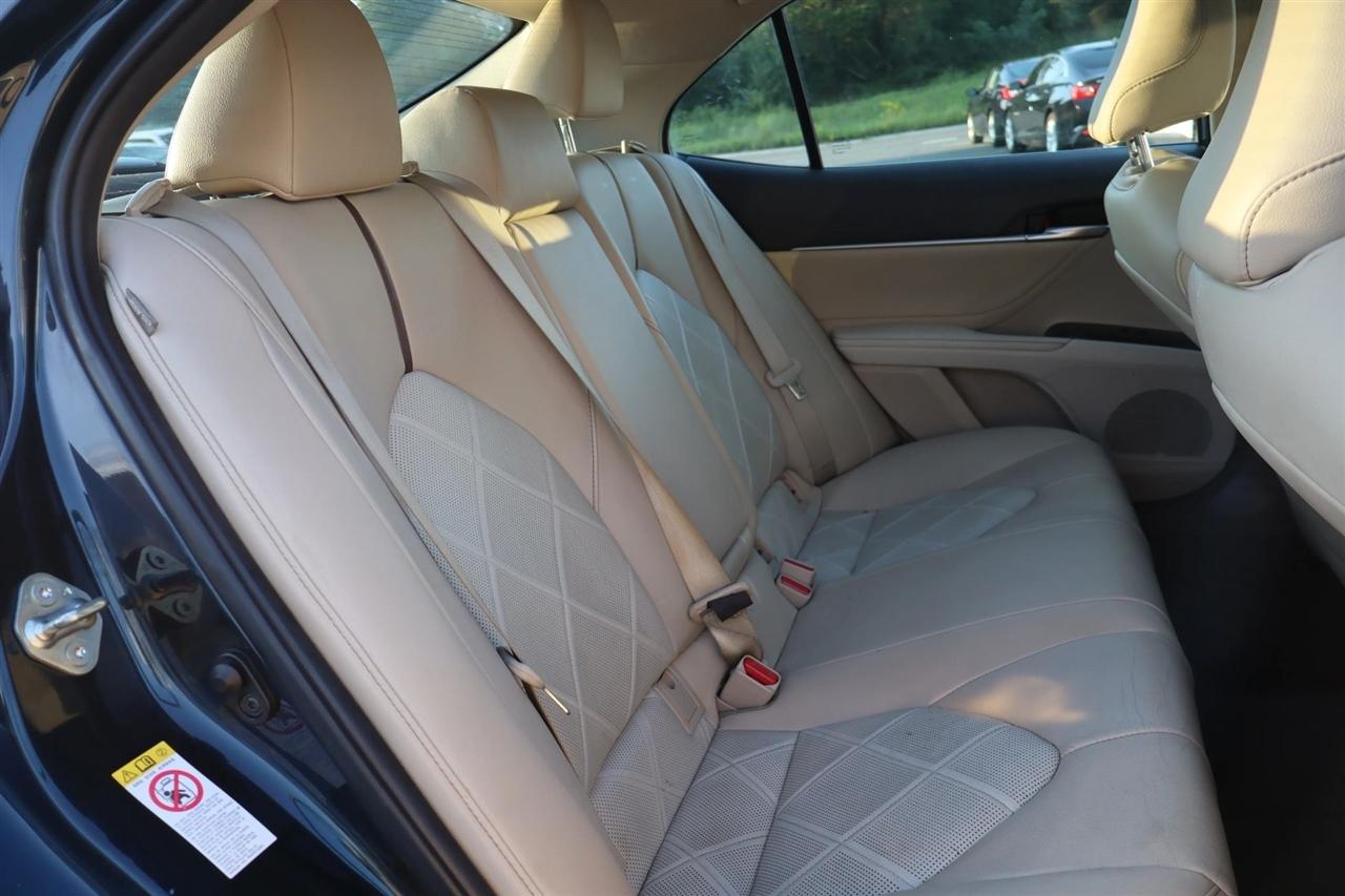 Toyota Camry XLE 4D Sedan 2018