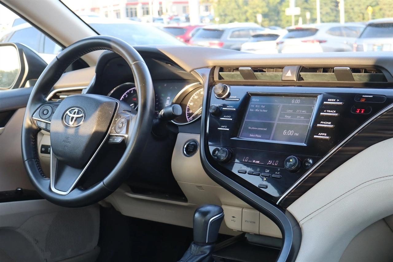 Toyota Camry XLE 4D Sedan 2018