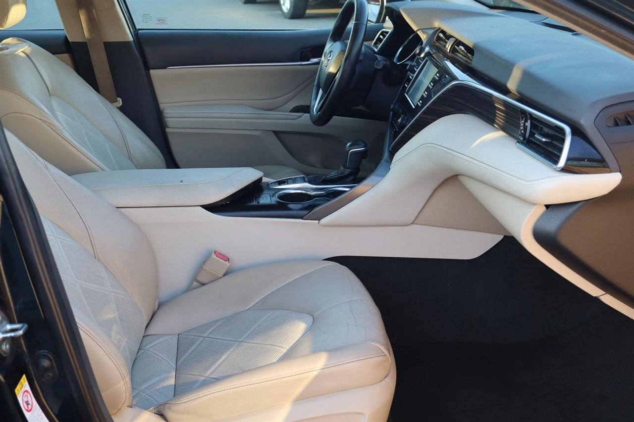 Toyota Camry XLE 4D Sedan 2018