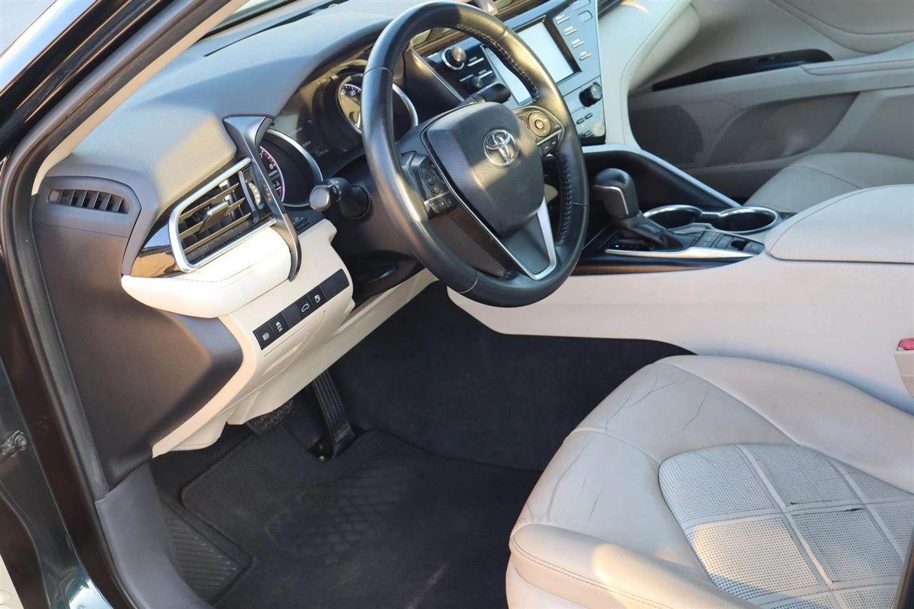 Toyota Camry XLE 4D Sedan 2018