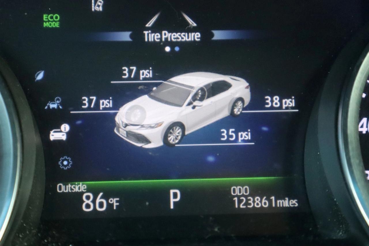 Toyota Camry XLE 4D Sedan 2018