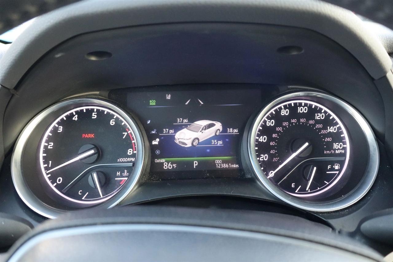 Toyota Camry XLE 4D Sedan 2018