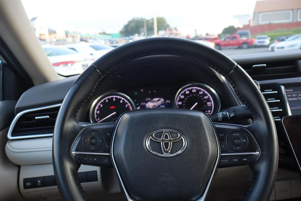 Toyota Camry XLE 4D Sedan 2018