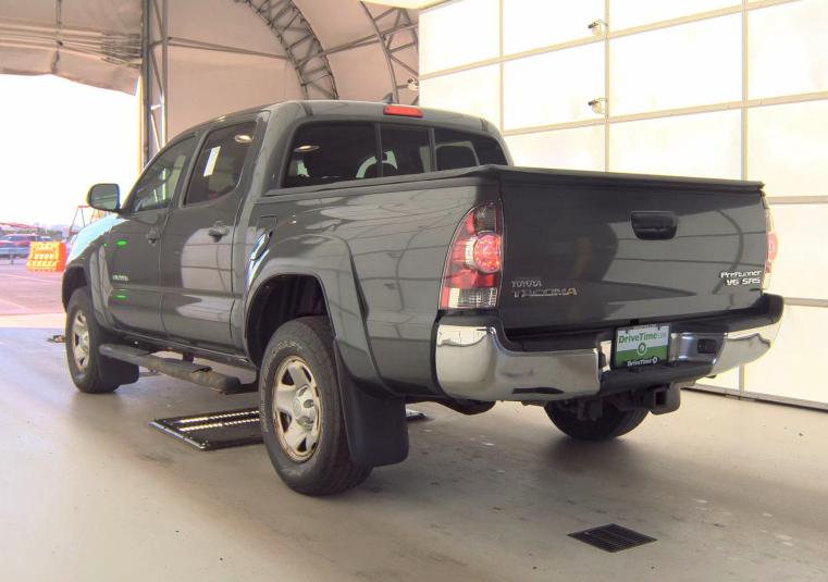 Toyota Tacoma PreRunner Double Cab V6 5AT 2WD 2015