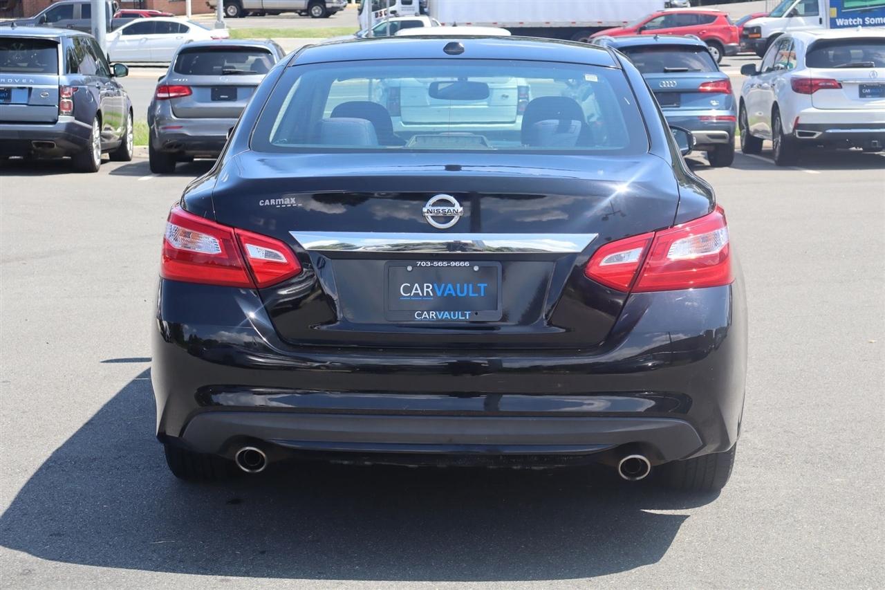 Nissan Altima 2.5 SV 2016
