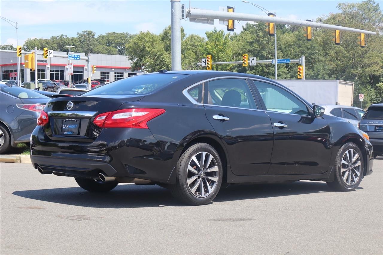 Nissan Altima 2.5 SV 2016