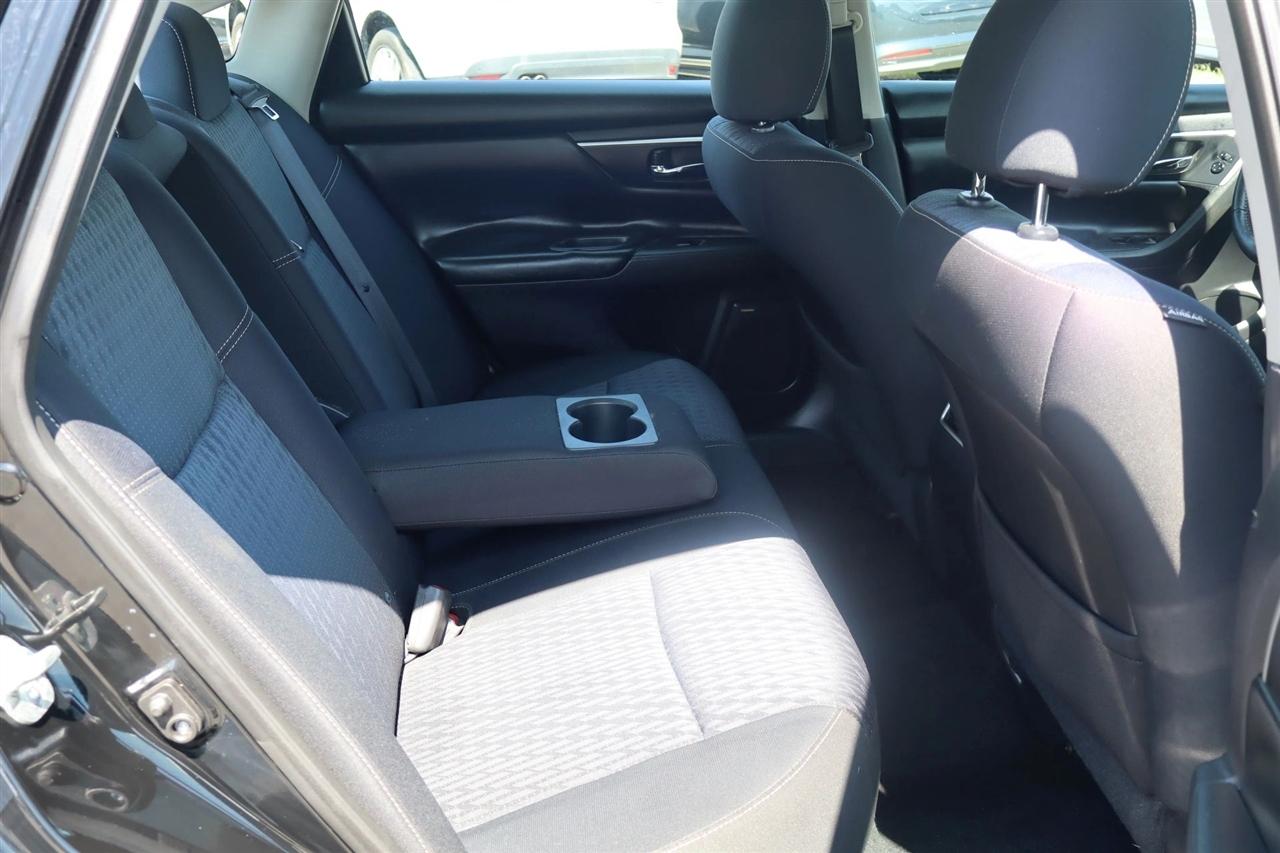 Nissan Altima 2.5 SV 2016