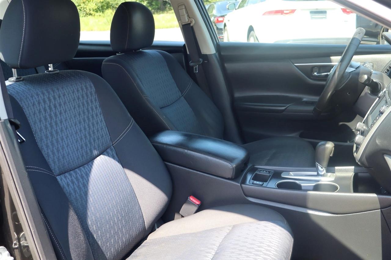 Nissan Altima 2.5 SV 2016