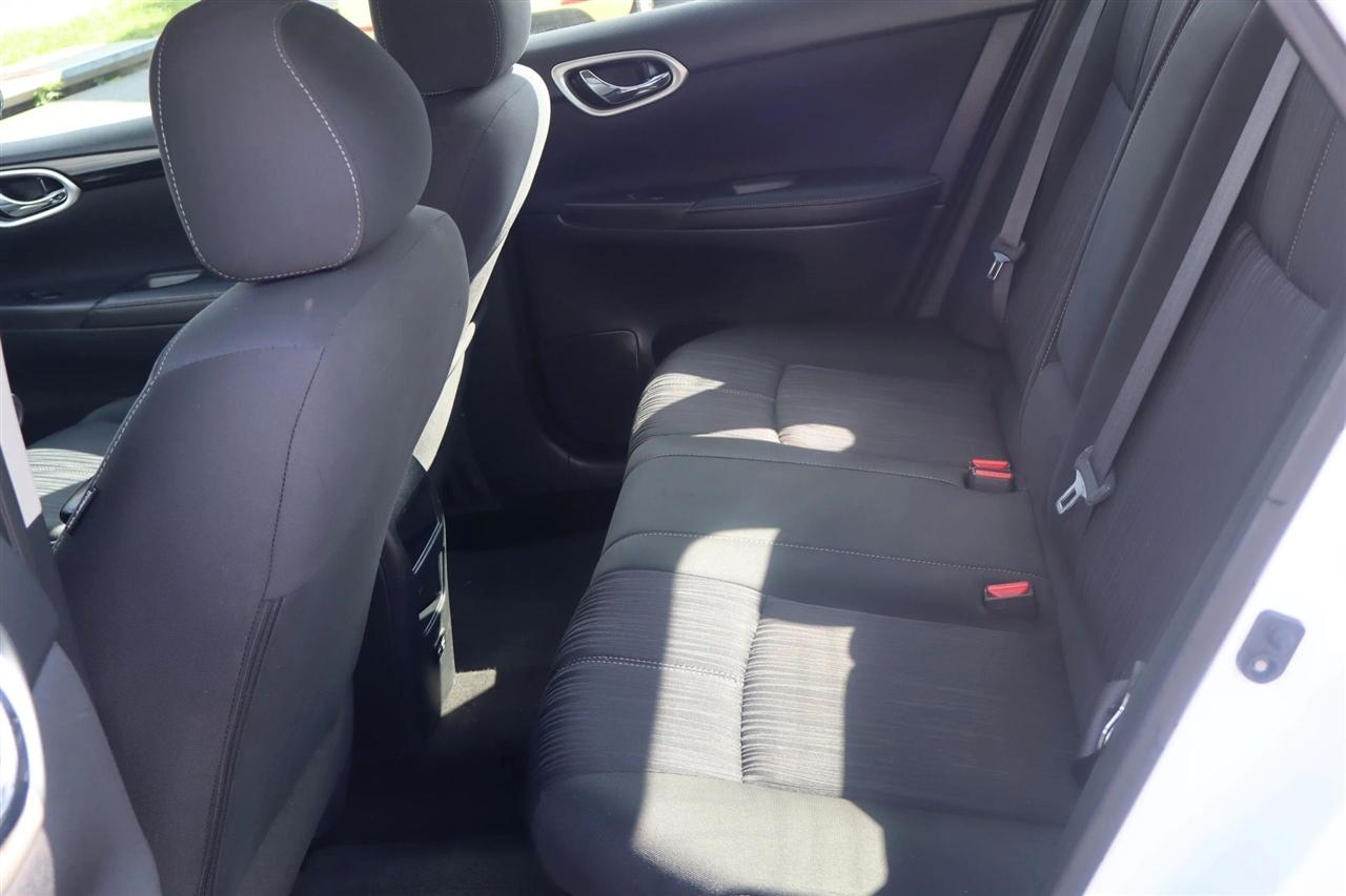 Nissan Sentra S 6MT 2017