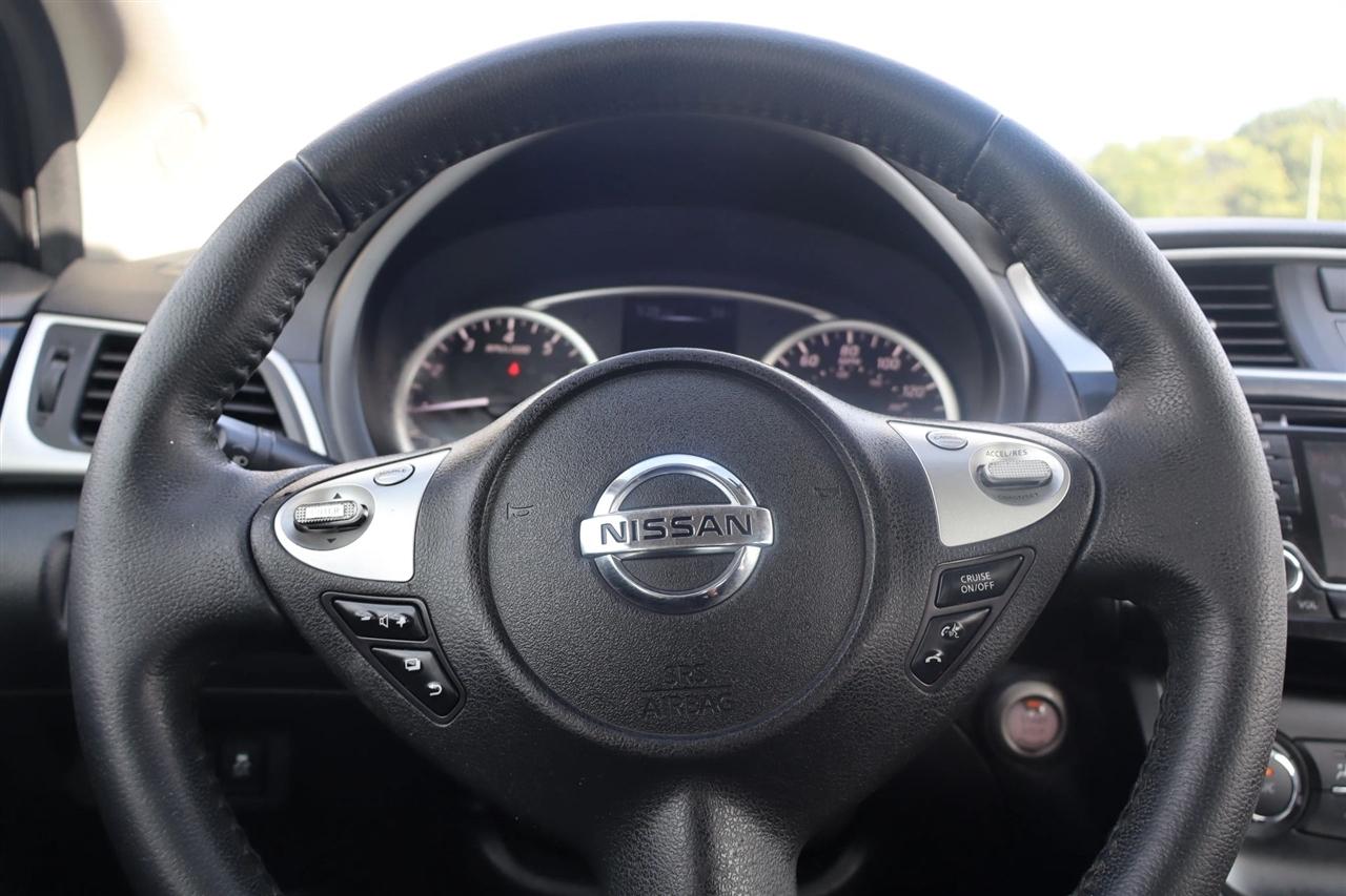 Nissan Sentra S 6MT 2017