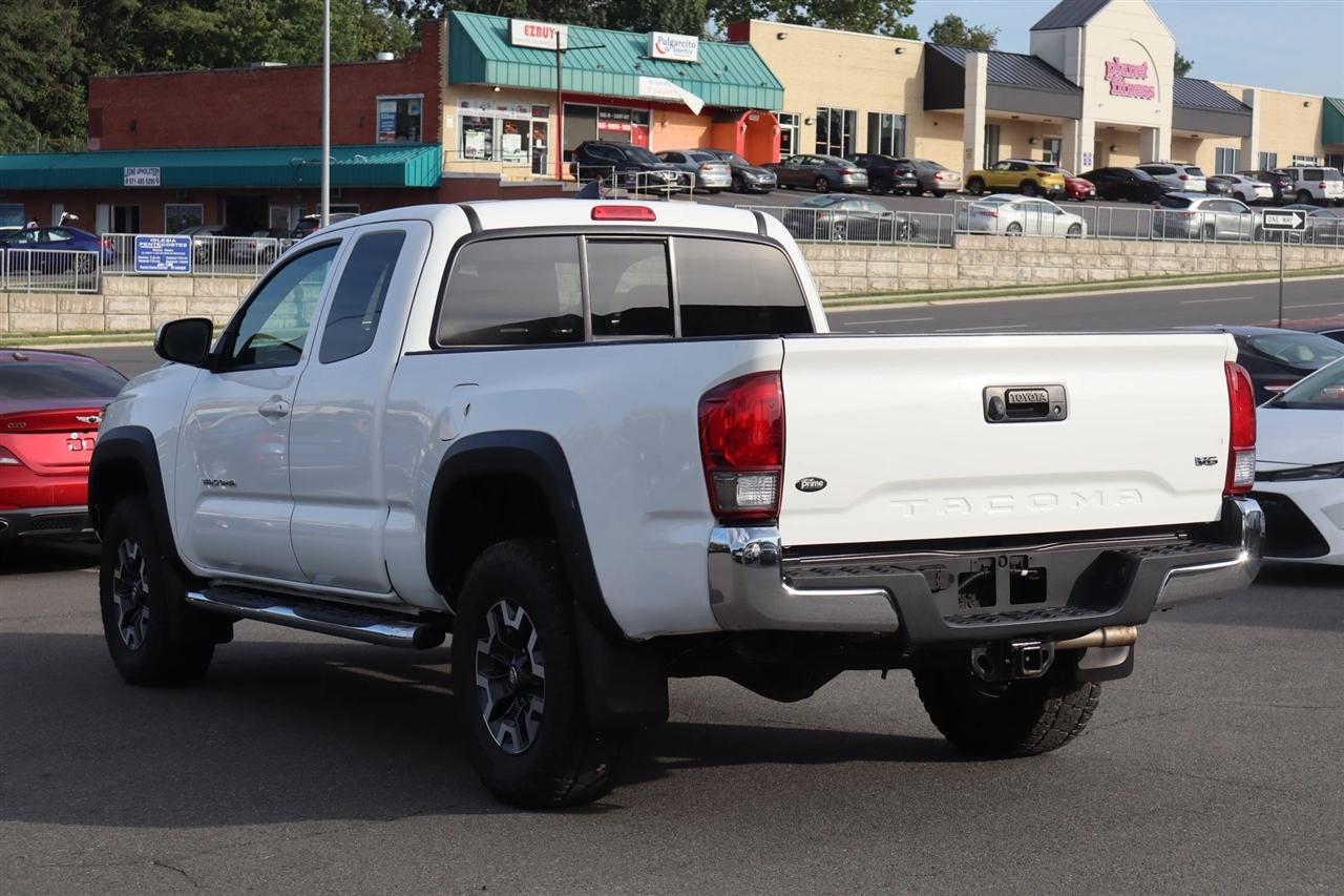 Toyota Tacoma TRD Off Road Access Cab 6' Bed V6 4x4 AT (Natl) 2017