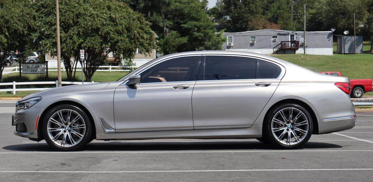 BMW 7-Series 740i 2019