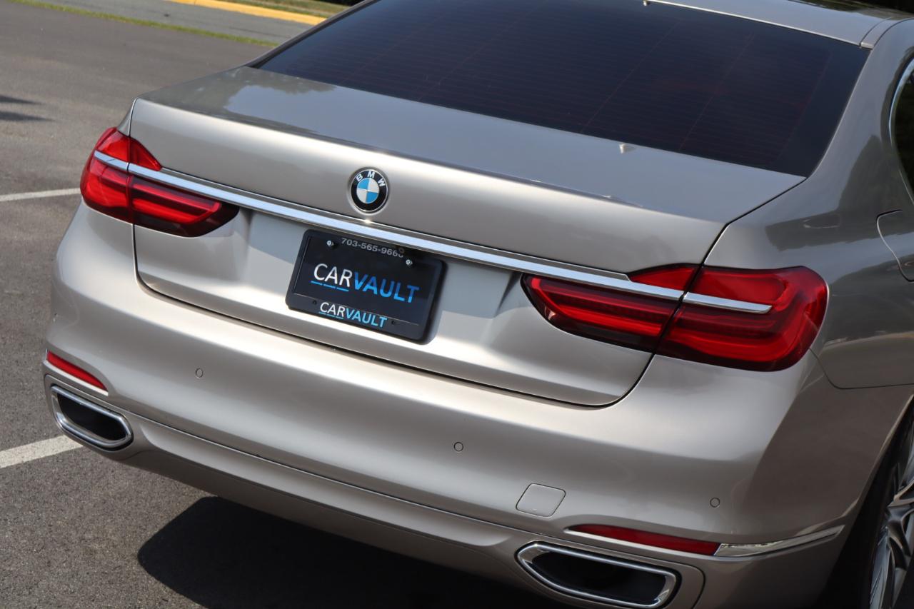 BMW 7-Series 740i 2019
