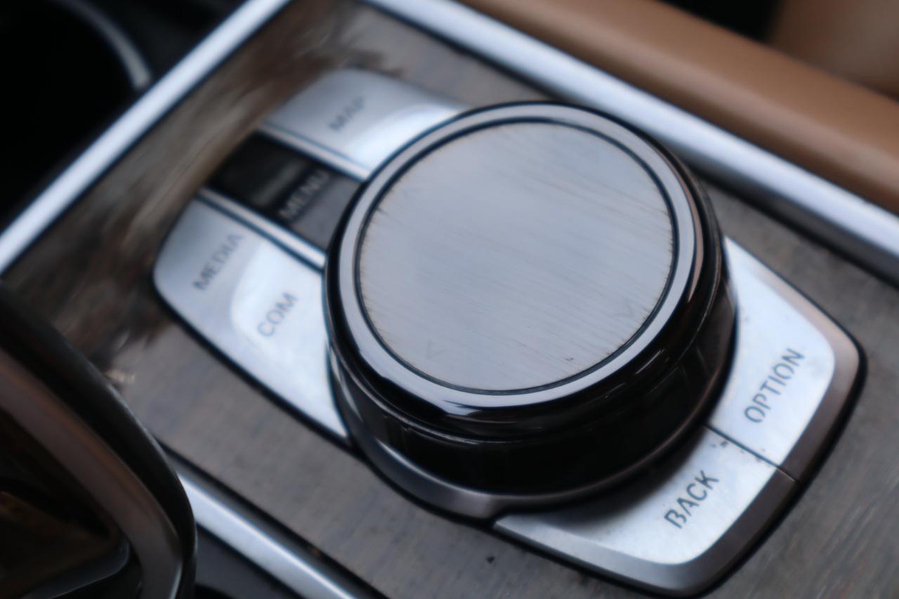 BMW 7-Series 740i 2019