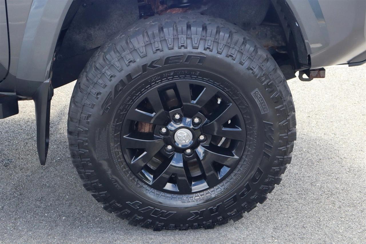 Toyota Tacoma SR5 Double Cab Long Bed V6 6AT 4WD 2017