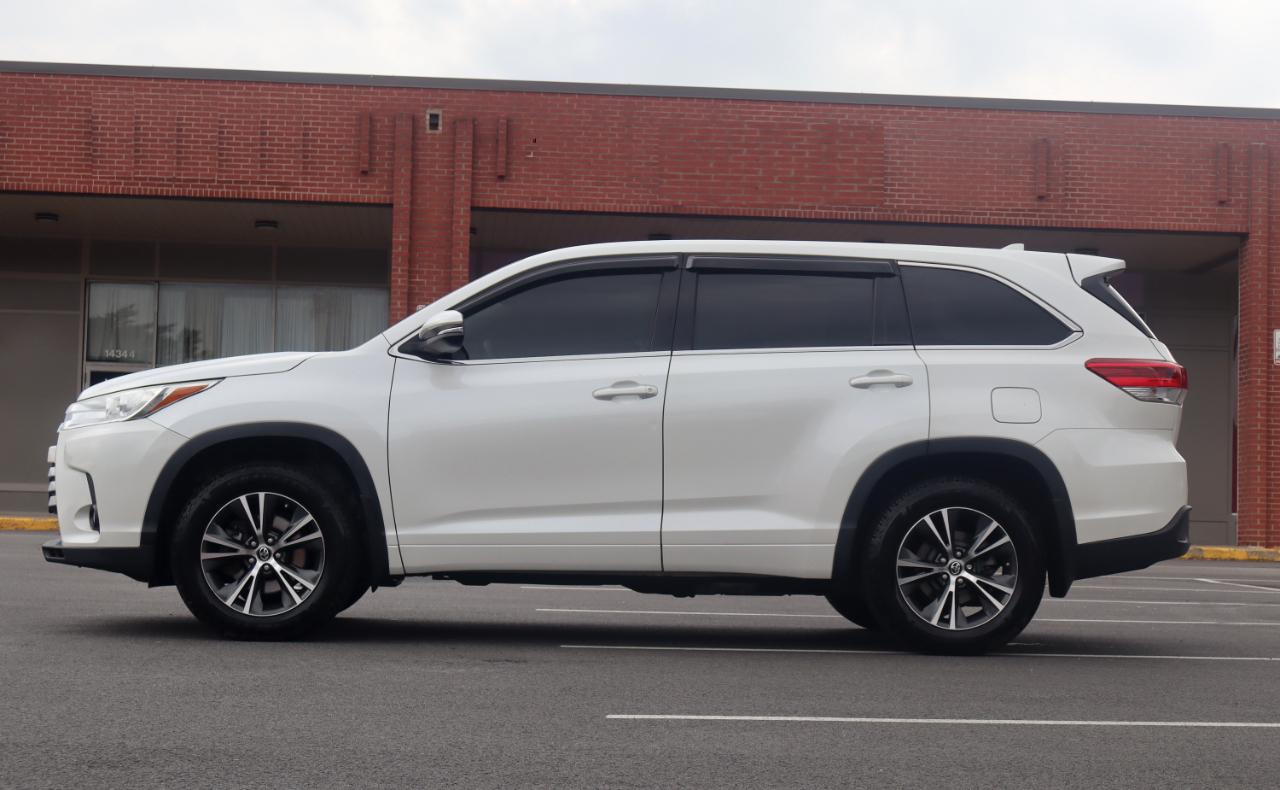 Toyota Highlander LE Plus AWD V6 2017