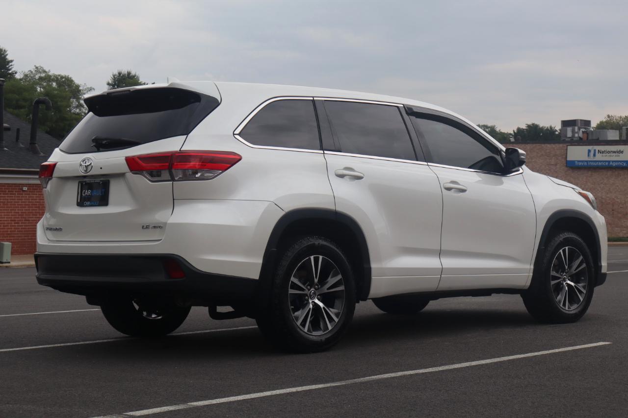 Toyota Highlander LE Plus AWD V6 2017