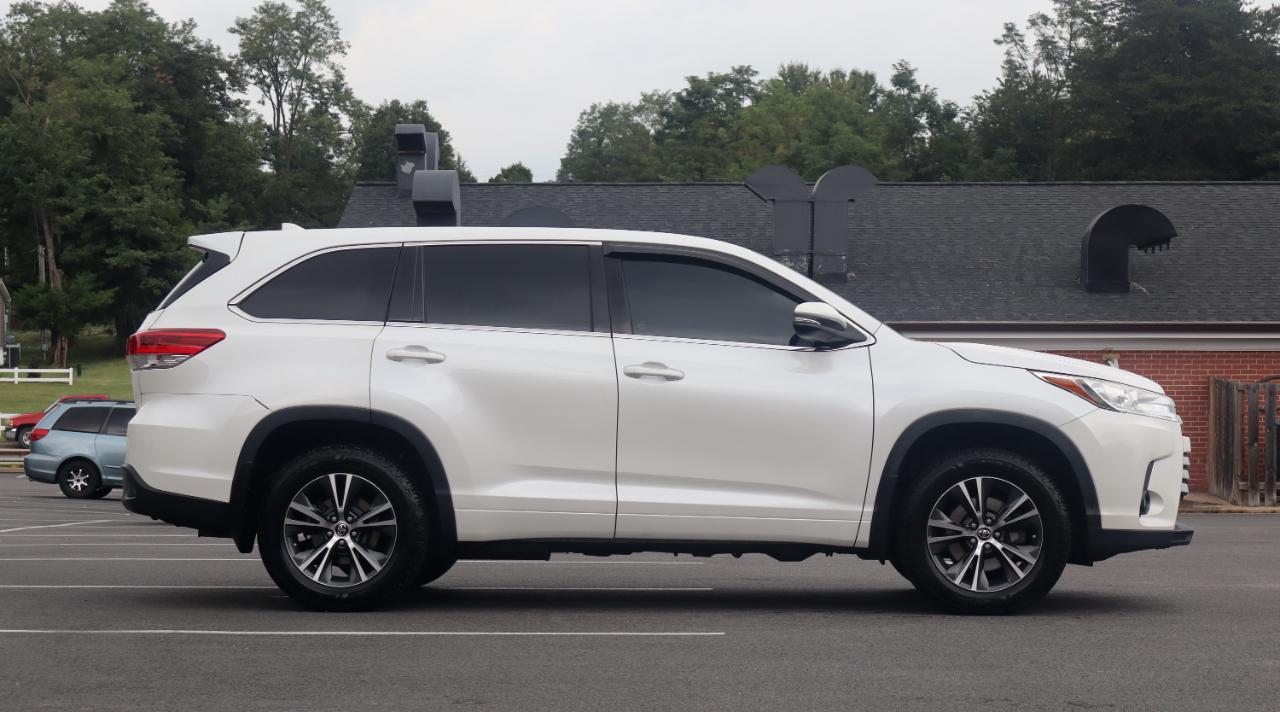 Toyota Highlander LE Plus AWD V6 2017