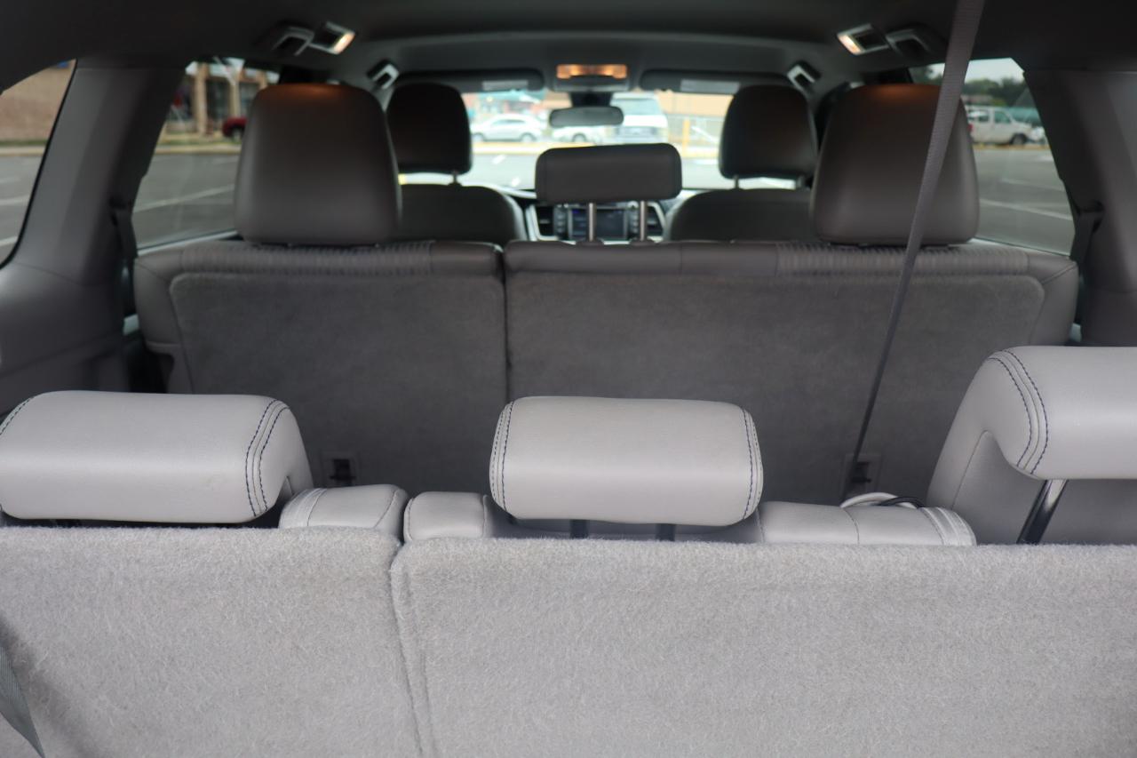Toyota Highlander LE Plus AWD V6 2017