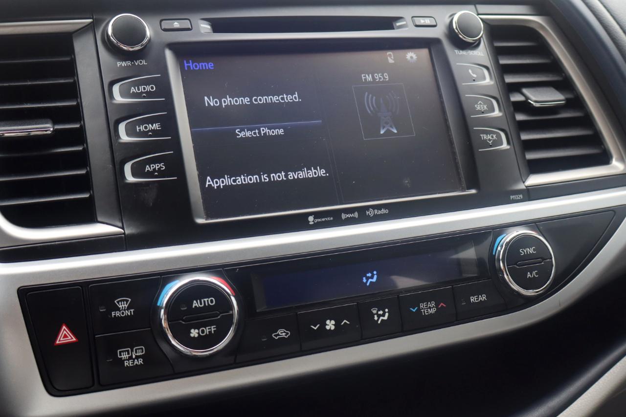 Toyota Highlander LE Plus AWD V6 2017