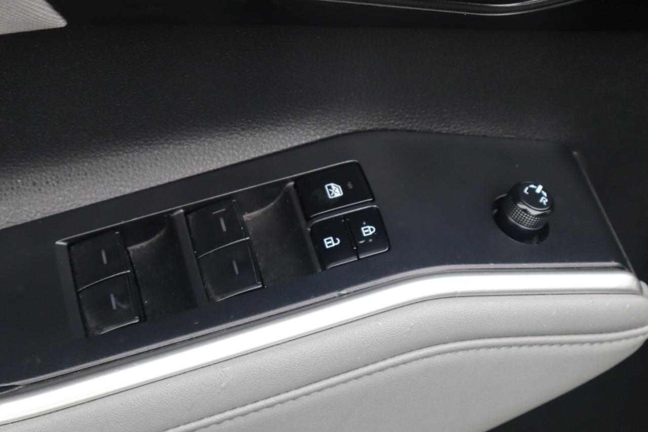 Toyota Highlander LE 4WD 2024