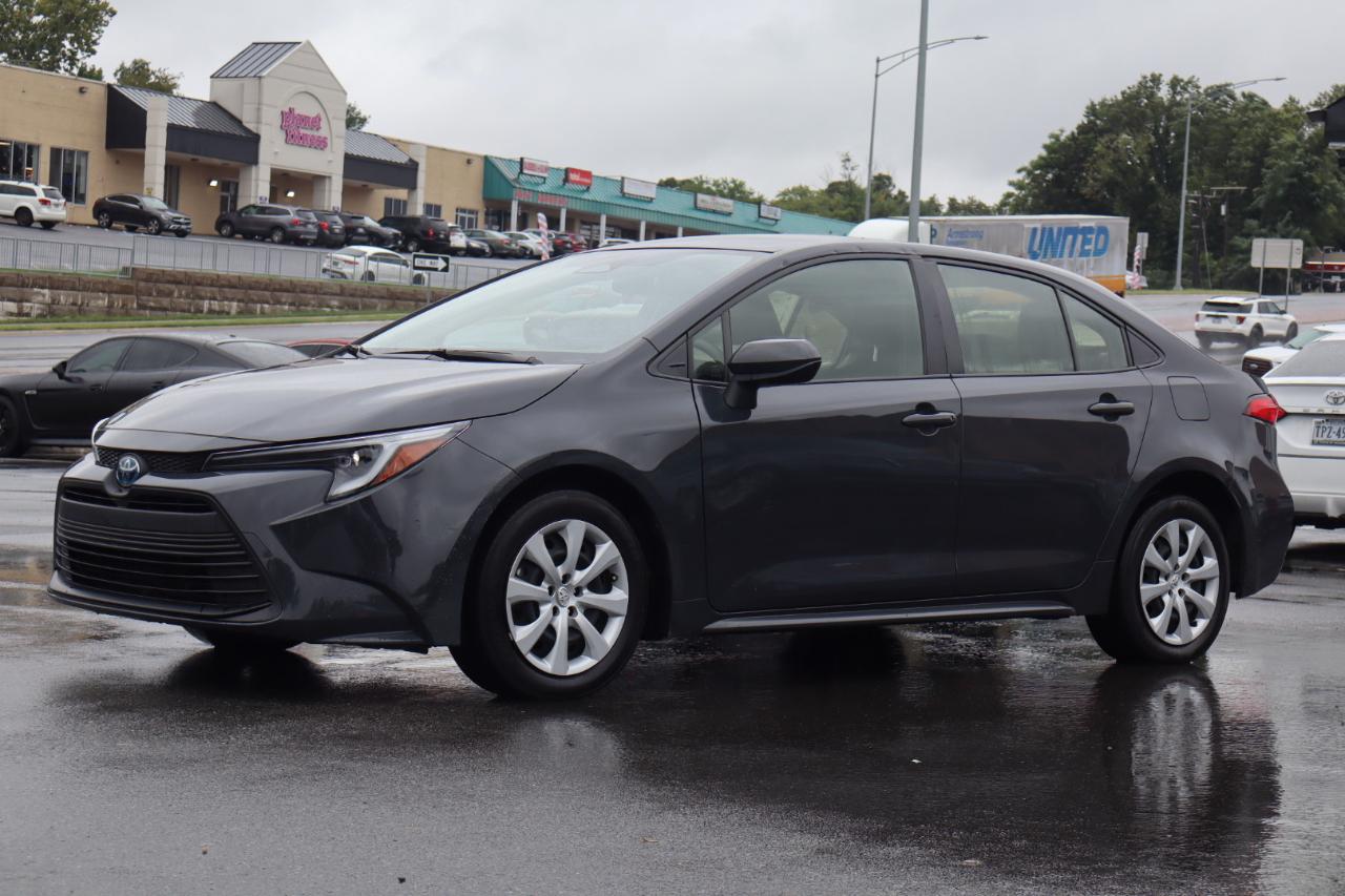 Toyota Corolla Hybrid LE 2025
