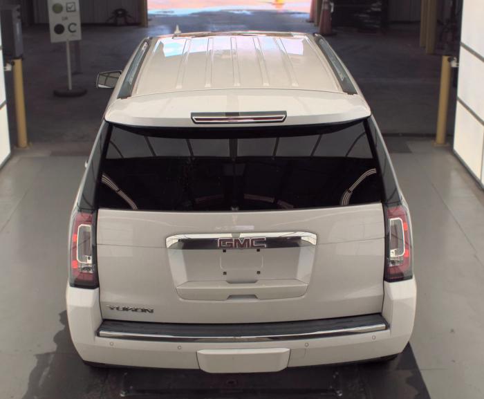GMC Yukon Denali 4WD 2018