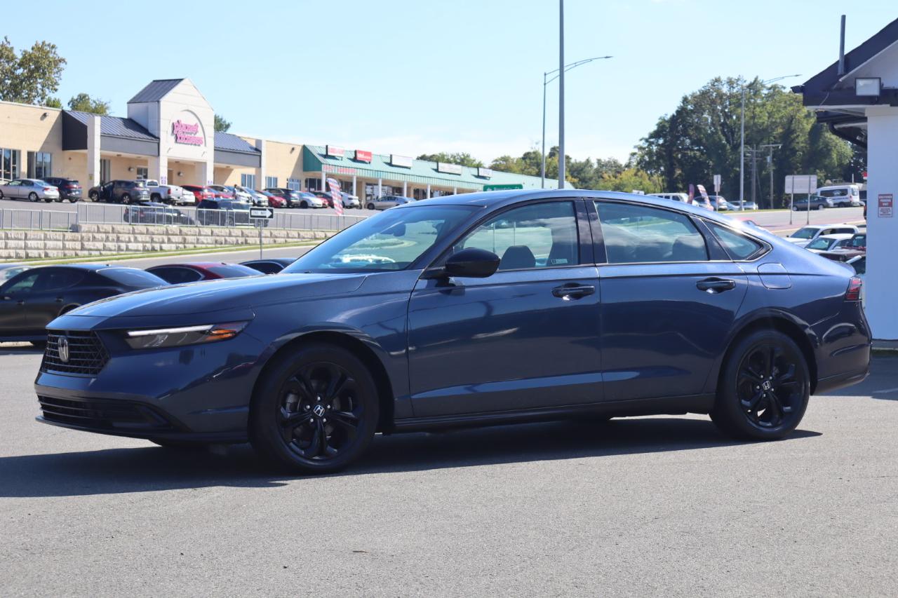 Honda Accord photo 3