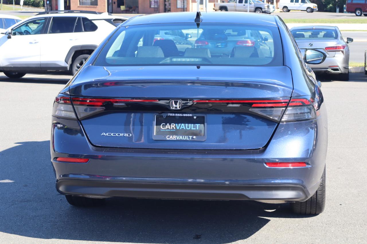 Honda Accord photo 7
