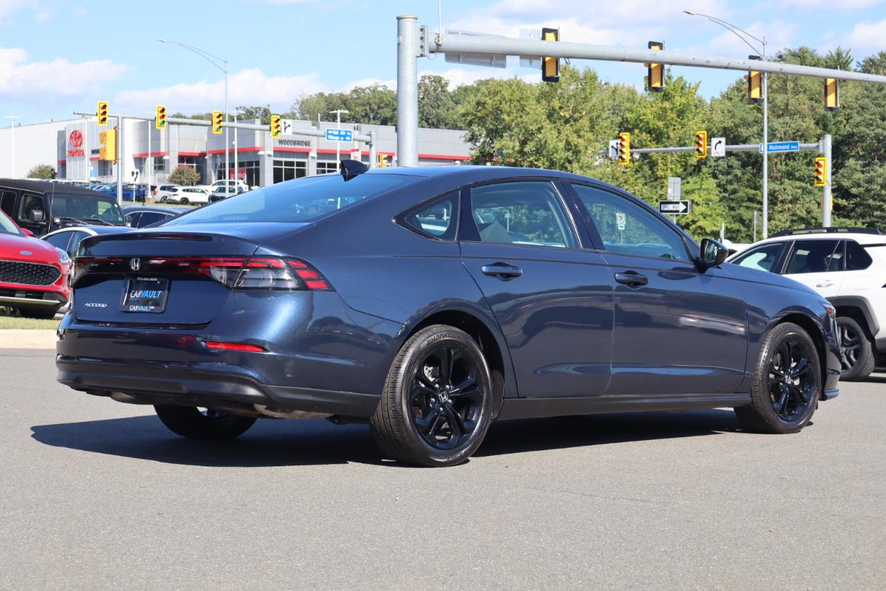 Honda Accord photo 8