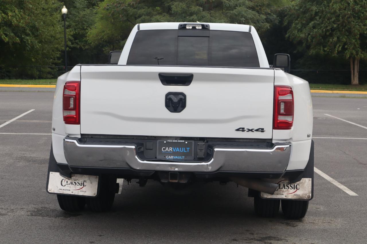 RAM 3500 Tradesman 4x4 Crew Cab 8' Box 2024