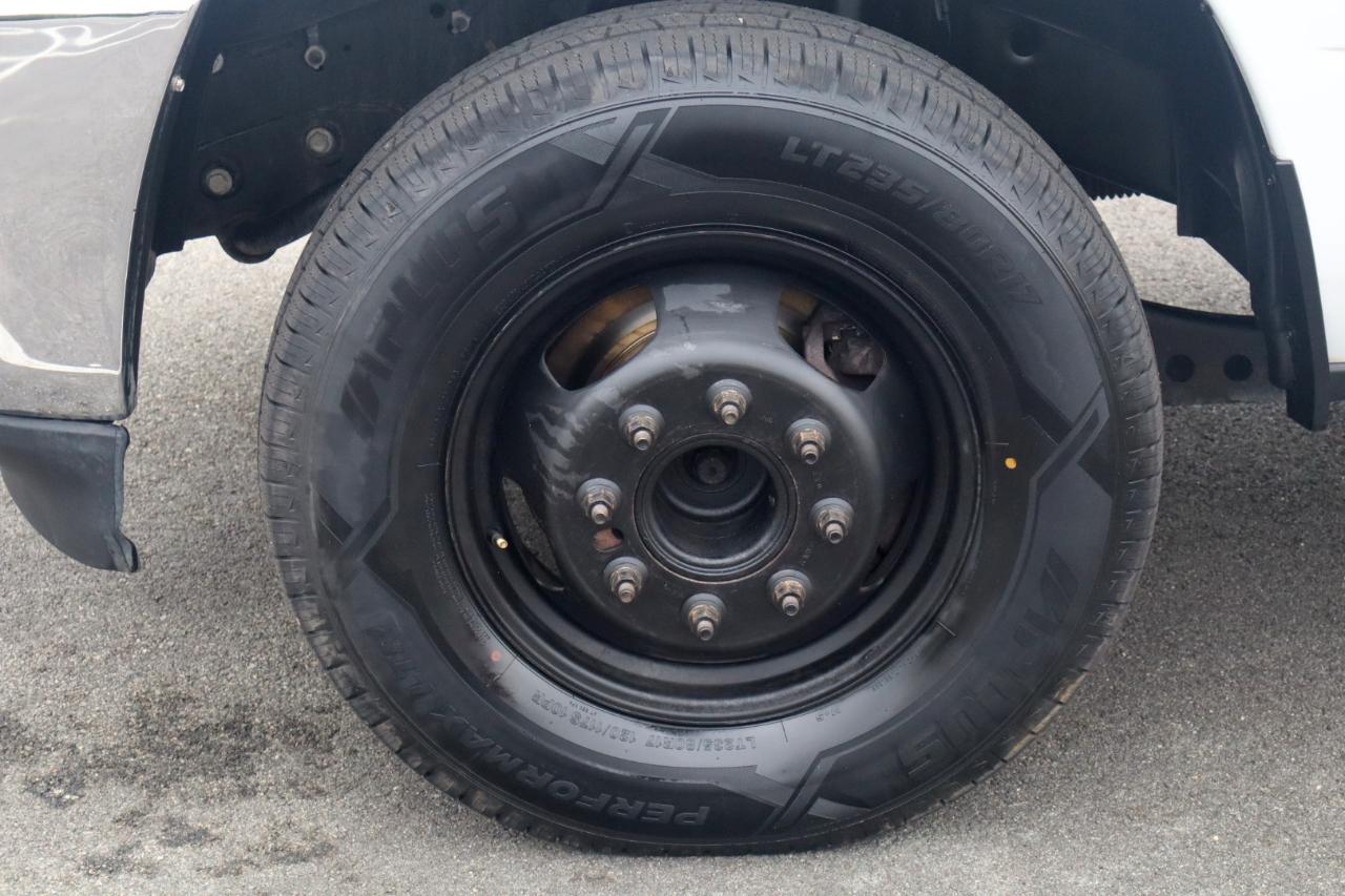 RAM 3500 Tradesman 4x4 Crew Cab 8' Box 2024