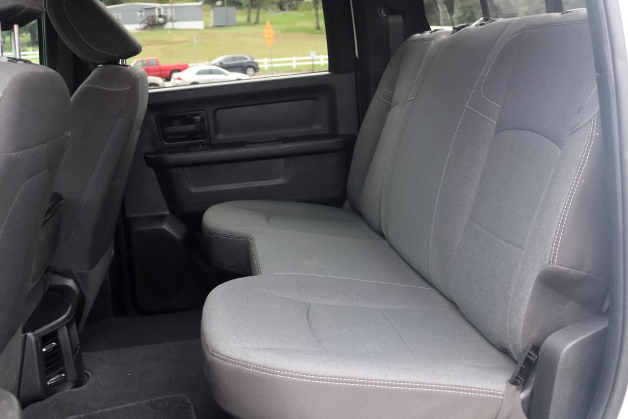 RAM 3500 Tradesman 4x4 Crew Cab 8' Box 2024