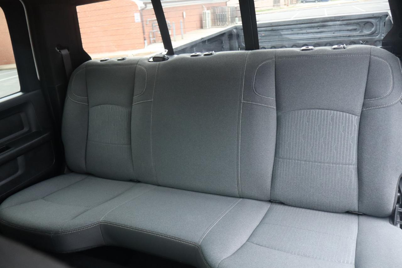 RAM 3500 Tradesman 4x4 Crew Cab 8' Box 2024
