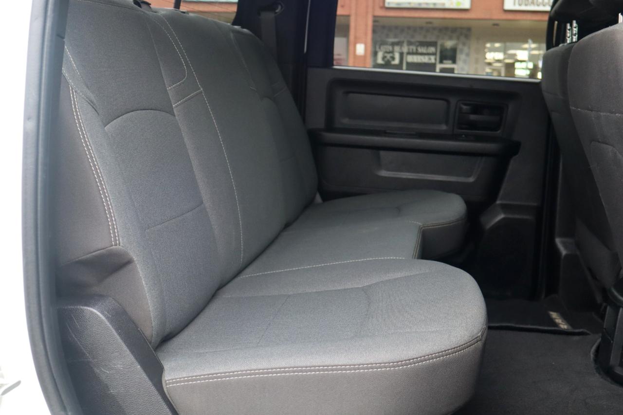 RAM 3500 Tradesman 4x4 Crew Cab 8' Box 2024