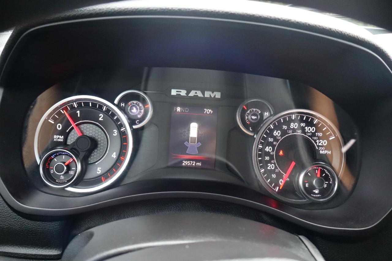 RAM 3500 Tradesman 4x4 Crew Cab 8' Box 2024