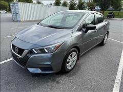 2022 Nissan Versa 