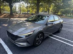 2023 Hyundai Elantra 