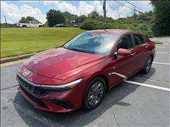 2024 Hyundai Elantra 