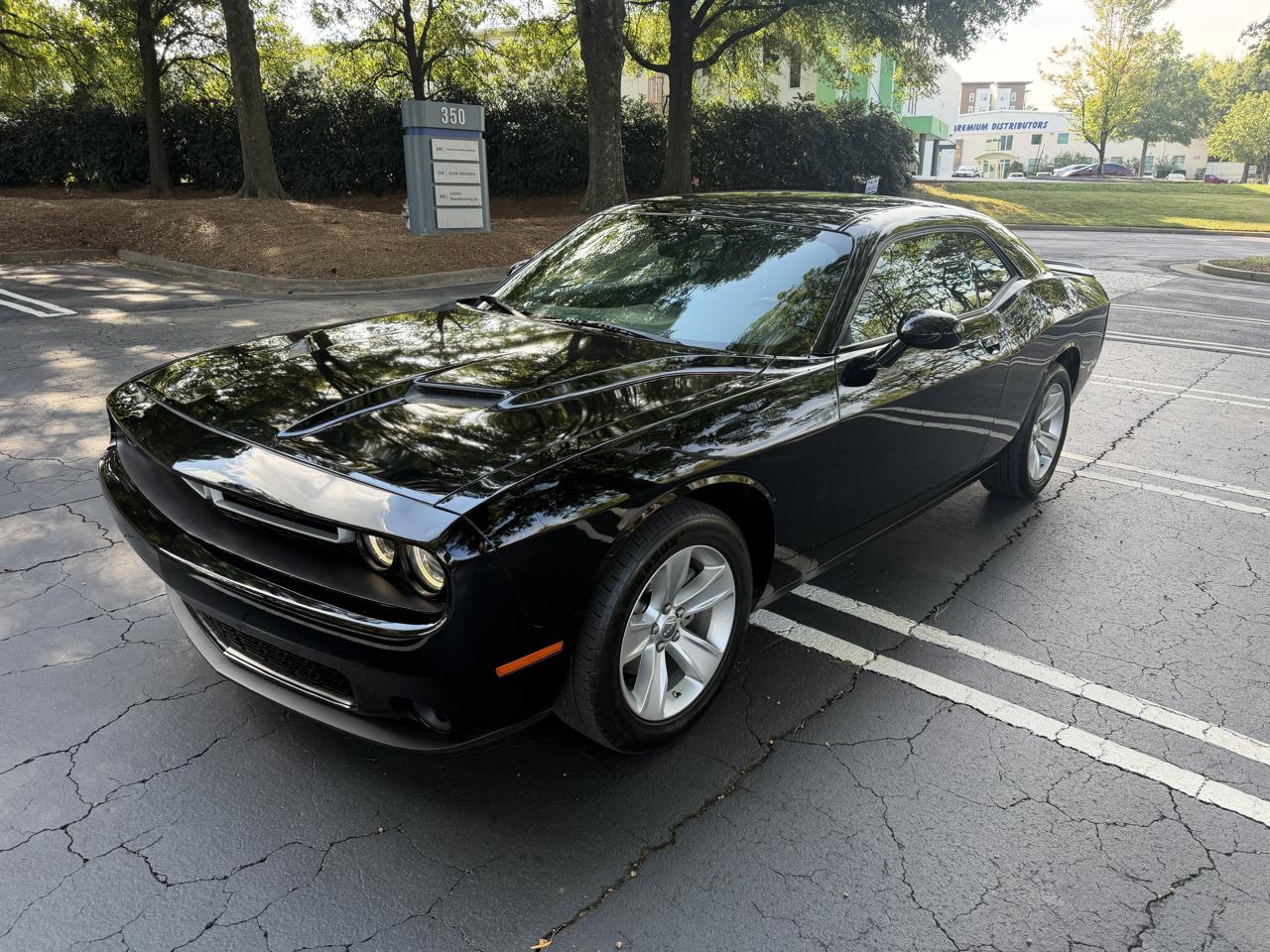 Black 2023 Dodge Challenger Coupe Rear-Wheel Drive 8-Speed Automatic