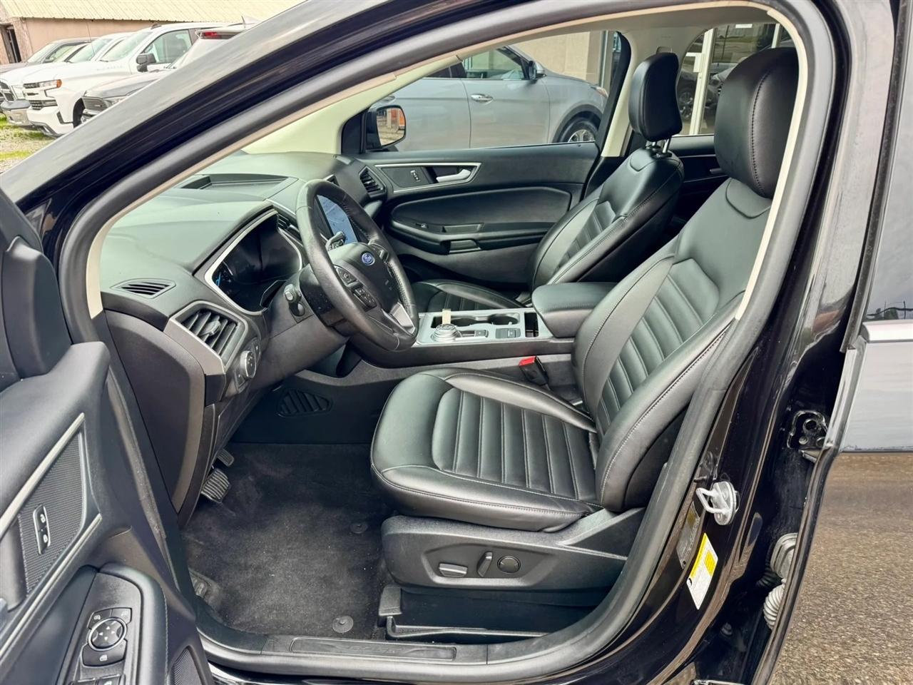 2021 Ford Edge SEL - Photo 9