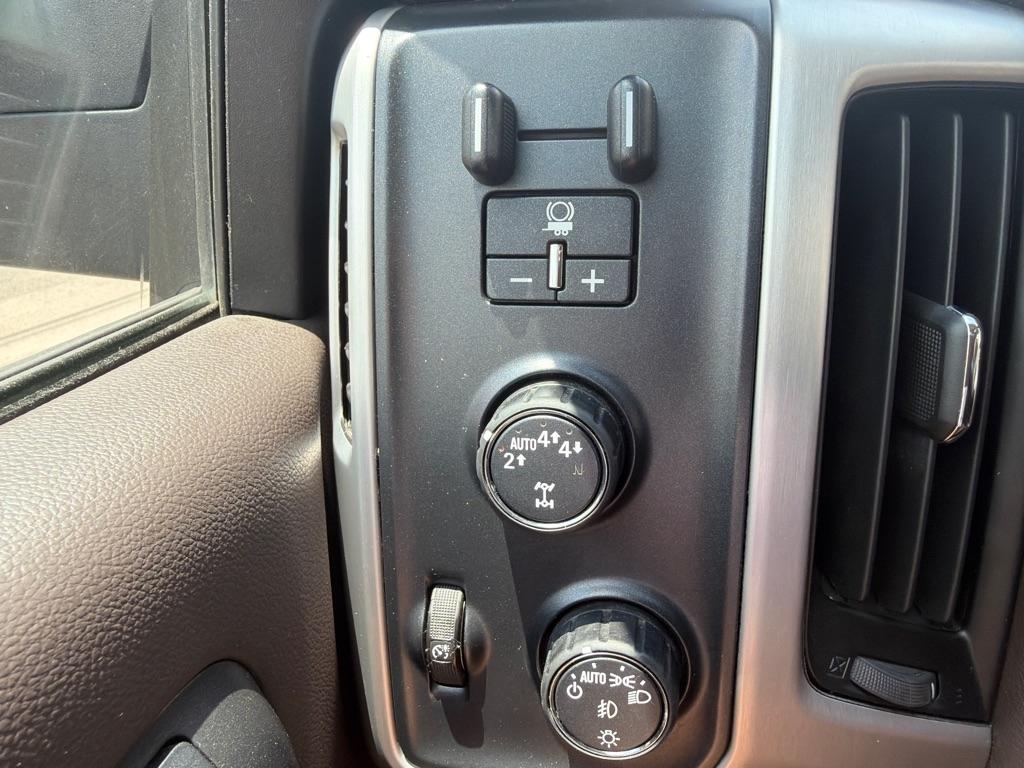 GMC Sierra 1500 4WD Crew Cab 143.5" SLT 2018