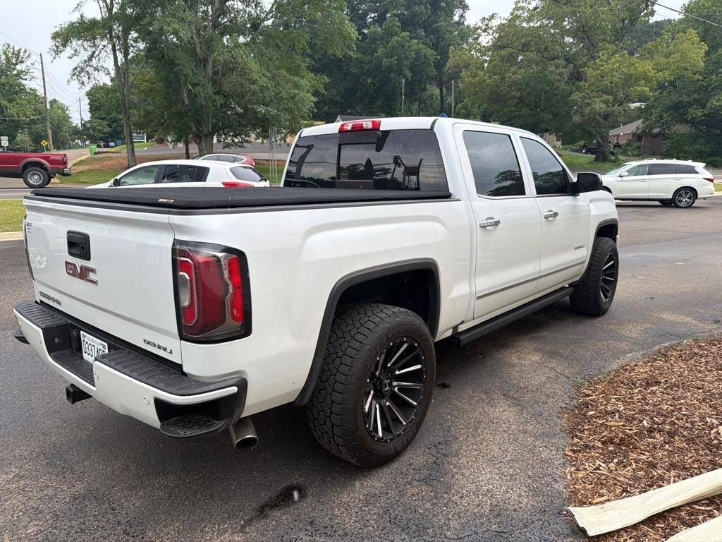 GMC Sierra 1500 4WD Crew Cab 143.5" Denali 2017