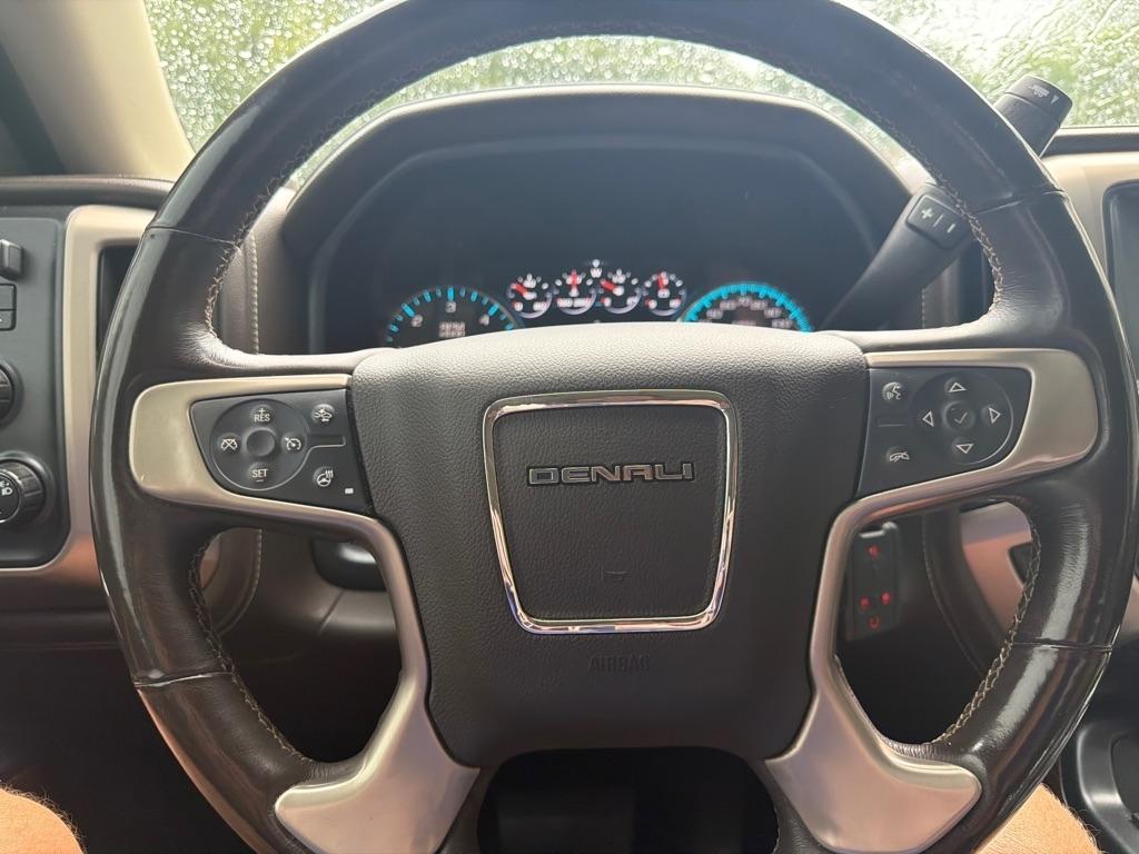 GMC Sierra 1500 4WD Crew Cab 143.5" Denali 2017