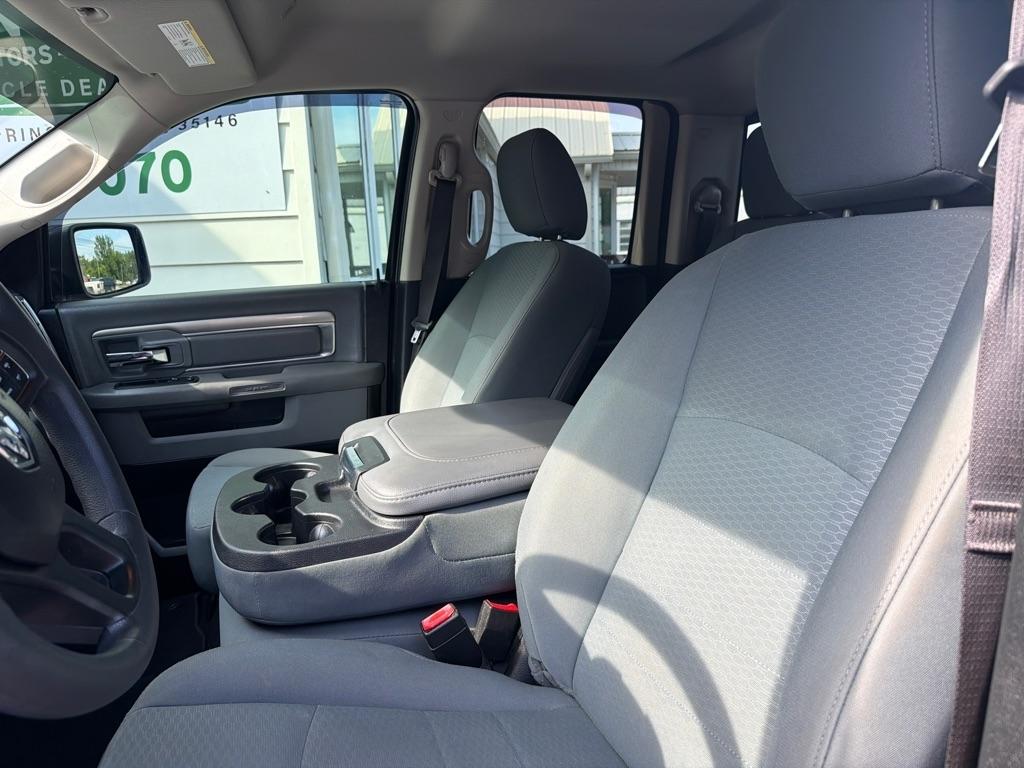 RAM 1500 SLT 4x4 Quad Cab 6'4" Box 2018